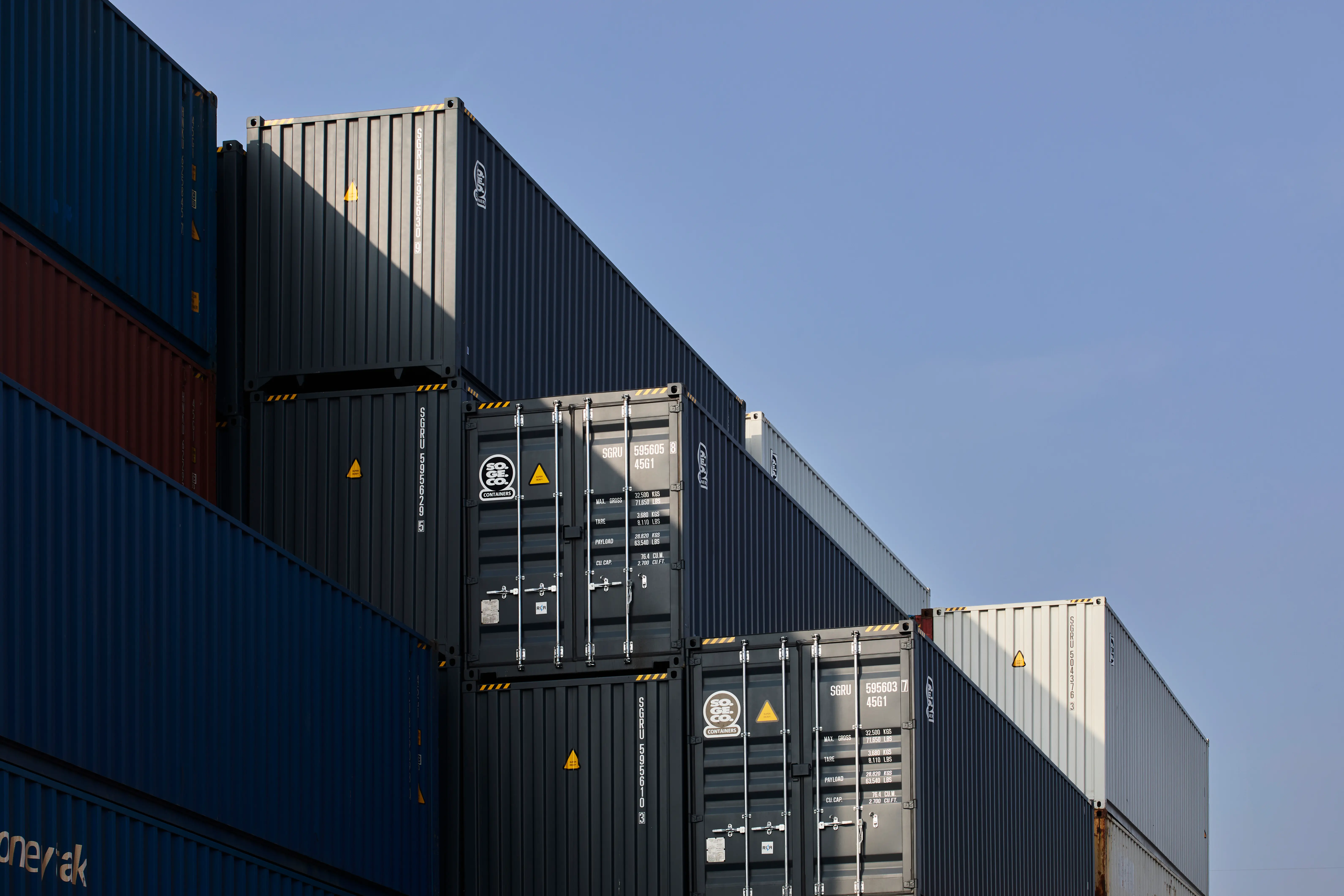 Sogeco containers background